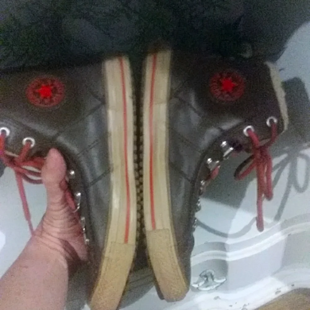 Converse - Picture 4 of 8